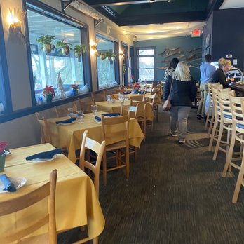 La Vela Italian Restaurant - Inside - Italian Near Me - Solomons, Maryland