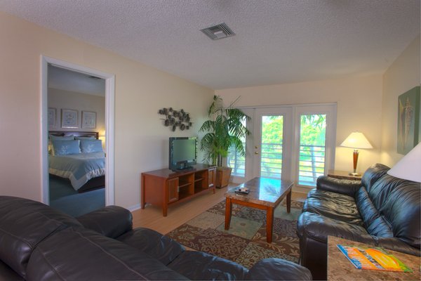 Photo of Caron Renaissance - Boca Raton, FL, US. Living room in Resident's Apartment at Caron Renaissance