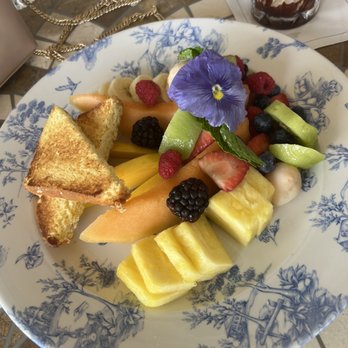 Little Hen - Fruit Cup - Breakfast & Brunch Near Me - Weston, Florida Little Hen - Fruit Cup - Breakfast & Brunch Near Me - Weston, Florida