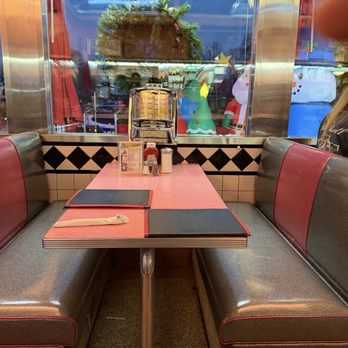 Jackson Hole - A Table/Booth - Burgers Near Me - East Elmhurst, New York Jackson Hole - A Table/Booth - Burgers Near Me - East Elmhurst, New York