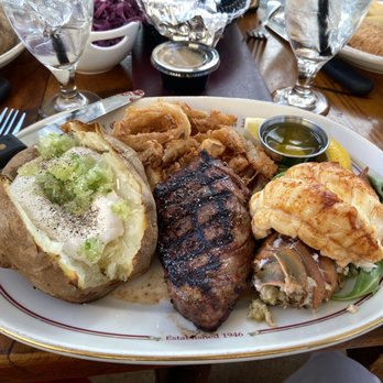 Clearman's Steak 'N Stein - New York Steak and Lobster - Steakhouses Near Me - Pico Rivera, California