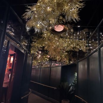 Twin Tails - The entryway - Thai Near Me - New York, New York Twin Tails - The entryway - Thai Near Me - New York, New York