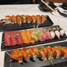 Some nigiri and E20th roll Some nigiri and E20th roll