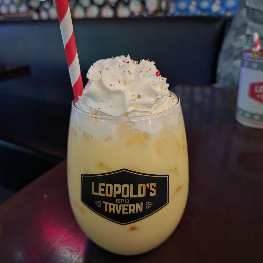 Leopold’s Tavern - Cousin Eddie - Chicken Wings Near Me - Vancouver, British Columbia