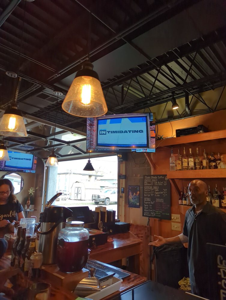 CLASSIC BLENDS CIGAR & COFFEE LOUNGE 201 E 21st Ave, North Kansas