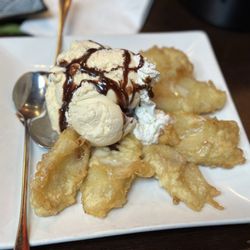Sushi Tri - Fried banana with vanilla ice cream