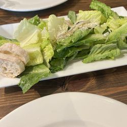 Vingenzo's - Caesar salad with white anchovies