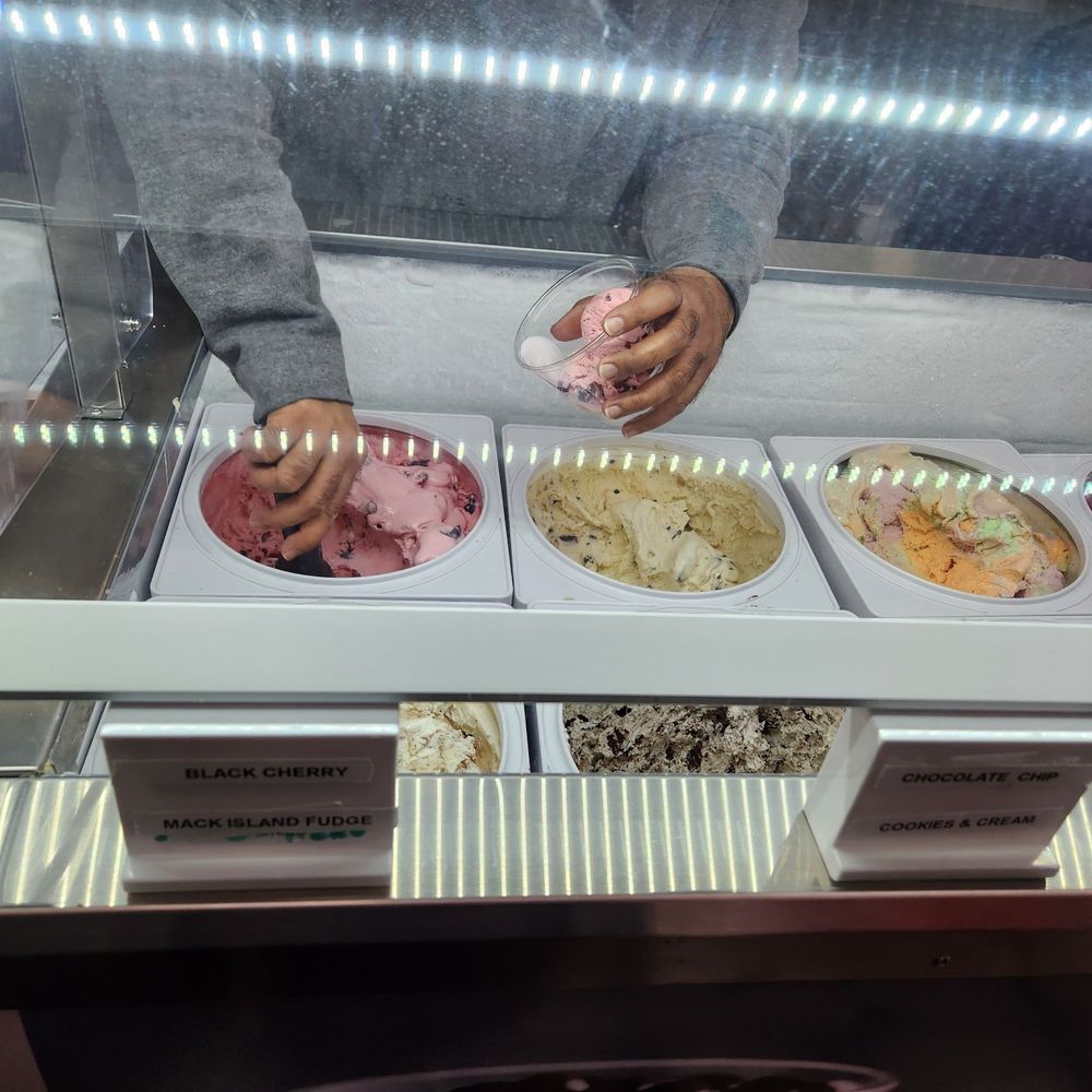 Scoopy Doo Creamery - Ice Cream & Frozen Yogurt Near Me - Huntley, Illinois Scoopy Doo Creamery - Ice Cream & Frozen Yogurt Near Me - Huntley, Illinois