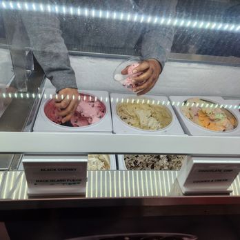 Scoopy Doo Creamery - Ice Cream & Frozen Yogurt Near Me - Huntley, Illinois Scoopy Doo Creamery - Ice Cream & Frozen Yogurt Near Me - Huntley, Illinois