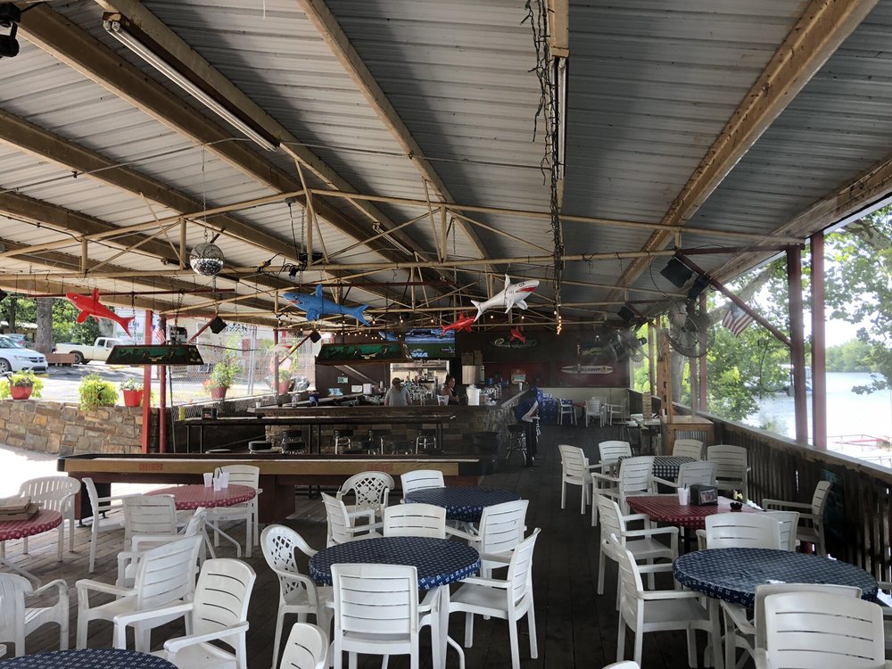 Sharky's Bar Logo