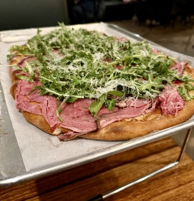 Dovetail Pizza & Bar by null