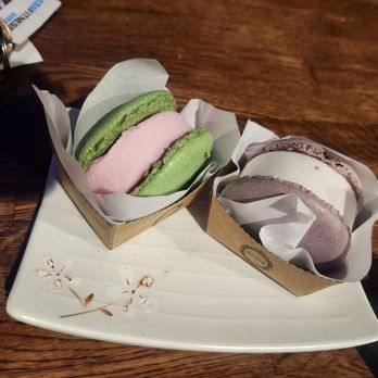 Sake 2 Me Sushi - Strawberry Ice Cream Macaroon (left) Vanilla ice cream Macaroon (right) - Japanese Near Me - Tustin, California Sake 2 Me Sushi - Strawberry Ice Cream Macaroon (left) Vanilla ice cream Macaroon (right) - Japanese Near Me - Tustin, California