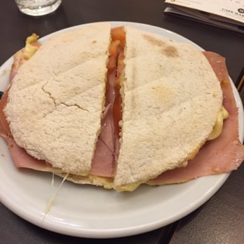 Café Martinez - Ham, cheese, and tomato - Coffee & Tea Near Me - Buenos Aires, C