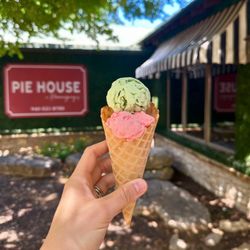 Pie House - Henry's Homemade Ice Cream