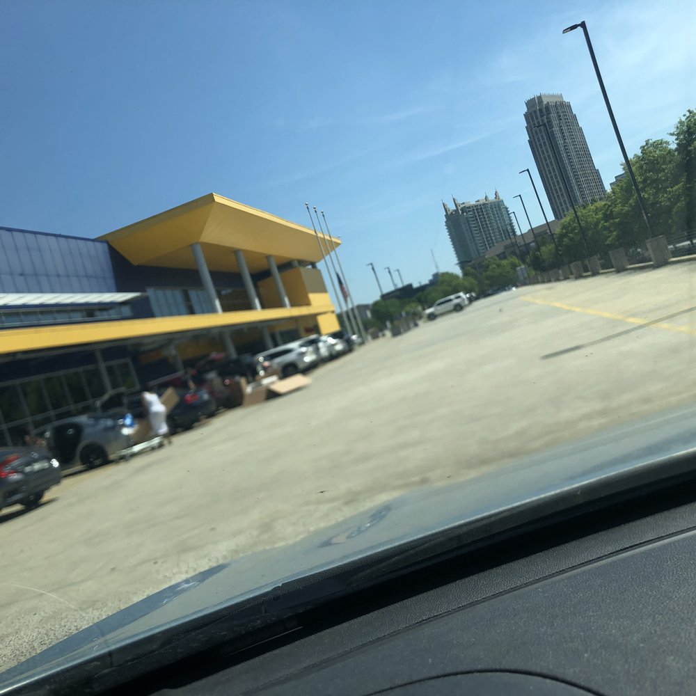 IKEA - The front of the store is where many customers can load their cars at the same time. - Furniture Stores Near Me - Atlanta, Georgia IKEA - The front of the store is where many customers can load their cars at the same time. - Furniture Stores Near Me - Atlanta, Georgia
