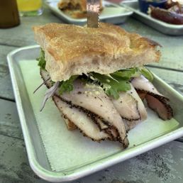 SMOKED TURKEY SANDWICH SMOKED TURKEY SANDWICH