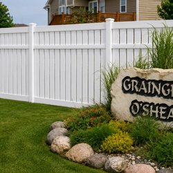 Quality Fence - Vinyl Fence Installation Papillion NE