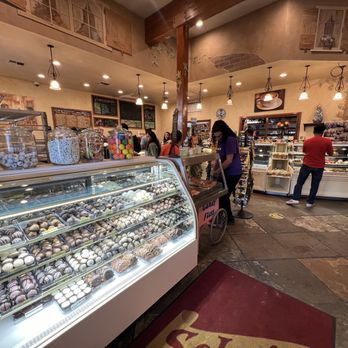 Schat's Bakery - Bakeries Near Me - Mammoth Lakes, California