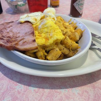 Rosie's Diner - Cowboy Skillet I think ham and cheesy potatoes was very good - American Near Me - Aurora, Colorado Rosie's Diner - Cowboy Skillet I think ham and cheesy potatoes was very good - American Near Me - Aurora, Colorado