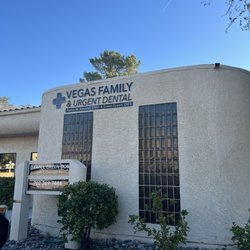 Dawn L Green, DDS - Outside view from parking lot