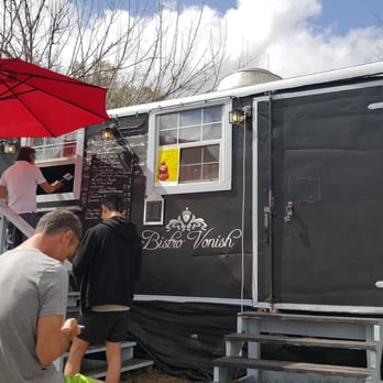 Bistro Vonish - Food Trucks Near Me - Austin, Texas