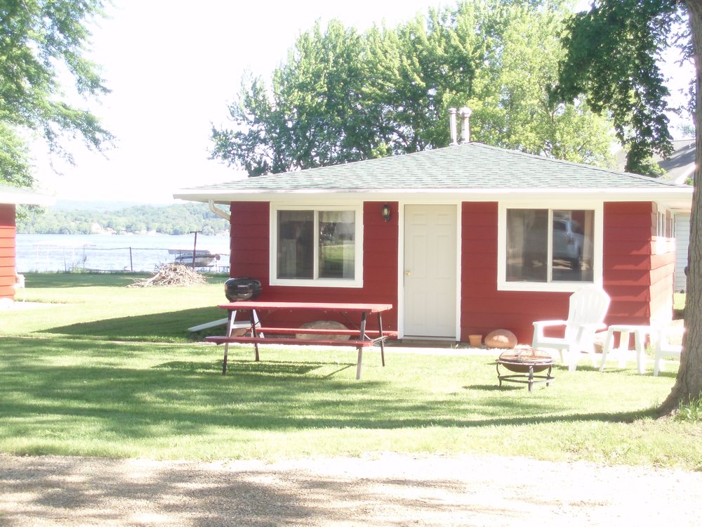 LAKE WISCONSIN RESORT Updated September 2024 W10941 Corning St