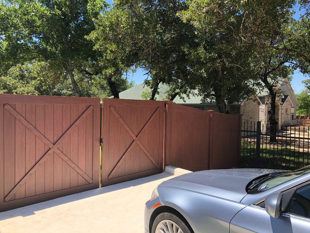 H & H VINYL FENCING 16 Photos 3902 Fm 775, La Vernia, Texas
