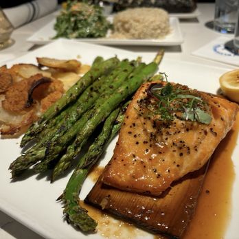 Bluewater Grill - cedar plank Salmon with asparagus and scalloped potatoes - Seafood Near Me - Phoenix, Arizona