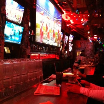 Barney's Beanery - Breakfast & Brunch Near Me - Santa Monica, California