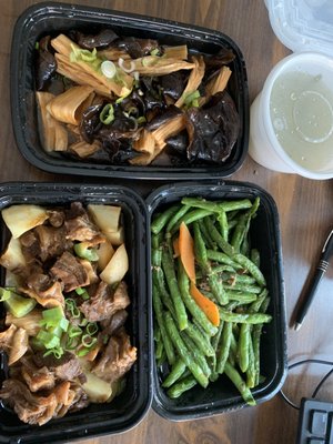 Potluck Cafe by null