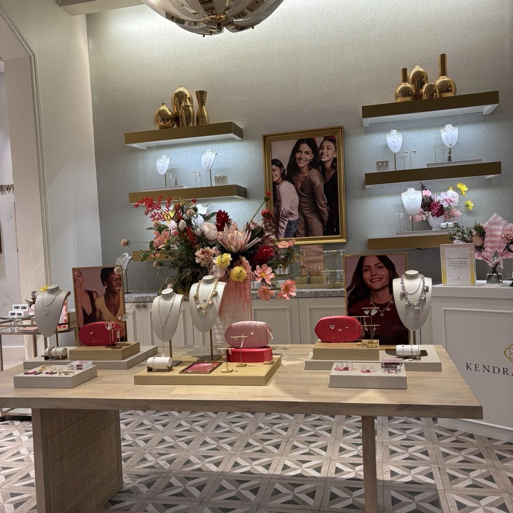 Kendra Scott - Accessories Near Me - Austin, Texas