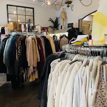 Finer Consigner - Women's Clothing Near Me - Alpharetta, Georgia Finer Consigner - Women's Clothing Near Me - Alpharetta, Georgia