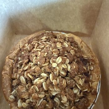 Leoda's Kitchen and Pie Shop - Apple crumble - Breakfast & Brunch Near Me - Lahaina, Hawaii Leoda's Kitchen and Pie Shop - Apple crumble - Breakfast & Brunch Near Me - Lahaina, Hawaii