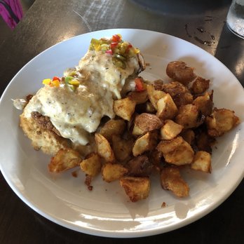 Four Friends Kitchen - Fried chicken Benedict - Southern Near Me - Denver, Colorado