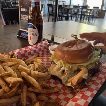 The Victory Tap - Pickle Me Dilly Burger - Bars Near Me - Pflugerville, Texas