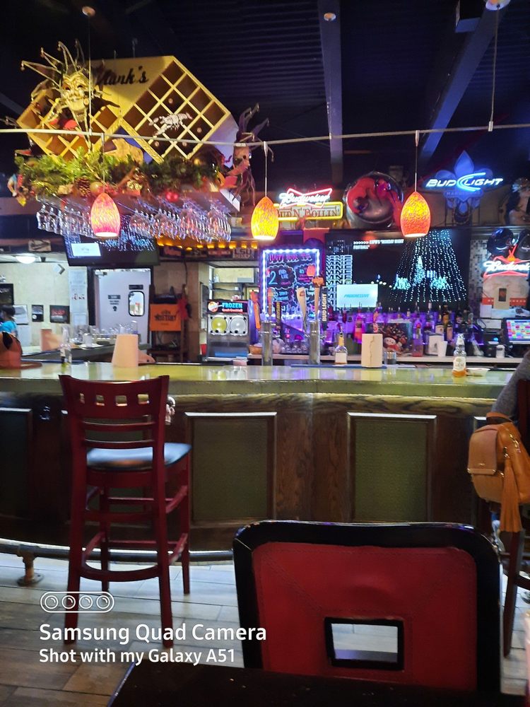 HANK’S SEAFOOD RESTAURANT Updated November 2024 9226 Jensen Dr