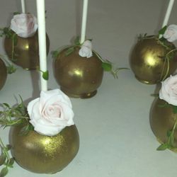 Simple Beautiful Sweet Confections - Cake pops