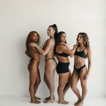 Honey Hue Tans - Custom blended spray tans for your skin and lifestyle. Studio location in Friendswood, TX. Mobile appointments available. - Spray Tanning Near Me - Friendswood, Texas Honey Hue Tans - Custom blended spray tans for your skin and lifestyle. Studio location in Friendswood, TX. Mobile appointments available. - Spray Tanning Near Me - Friendswood, Texas