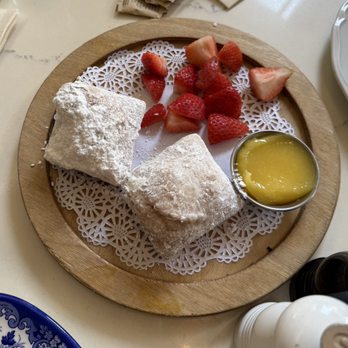 Clayton's Bakery & Bistro - Bakeries Near Me - Coronado, California