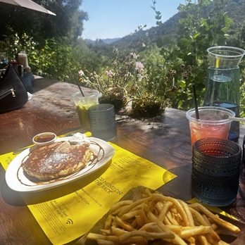 Cafe on 27 - Breakfast & Brunch Near Me - Topanga, California Cafe on 27 - Breakfast & Brunch Near Me - Topanga, California
