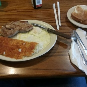 The Beachcliff Diner - a breakfast of eggs, sausage and toast - Diners Near Me - Lorain, Ohio