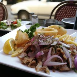Geschmacksneutral: das Gyros.