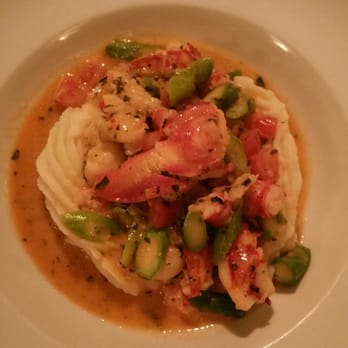 Fresh Restaurant - Lobster and asparagus over mashed potatoes - New American Near Me - Highlands, New Jersey