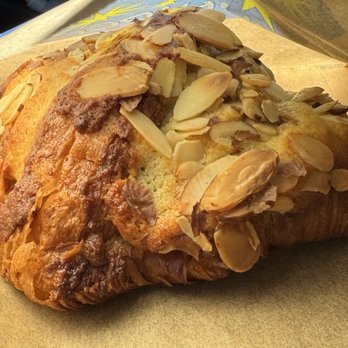 Juniper - Raspberry almond croissant - Coffee & Tea Near Me - San Francisco, California