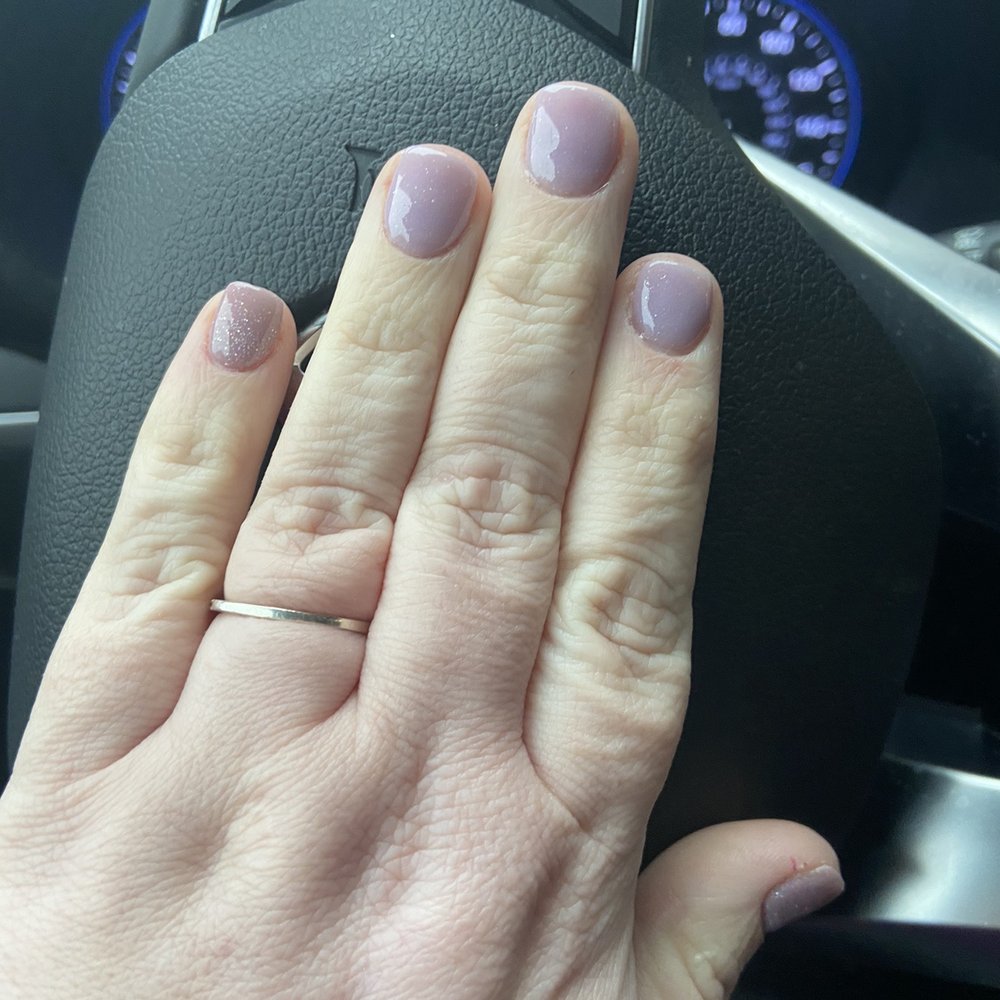Nails 2000 - Nail Salons Near Me - Gardner, Massachusetts