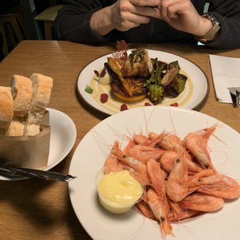 Vulkanfisk Sjømatbar - Mhmmmmmm - Seafood Near Me - Oslo, 03 Vulkanfisk Sjømatbar - Mhmmmmmm - Seafood Near Me - Oslo, 03