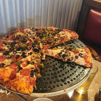 Pizza Barn - Pizza Near Me - Edgewood, New Mexico