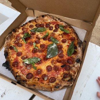 Sammataro - Classic with pepperoni - Pizza Near Me - Austin, Texas Sammataro - Classic with pepperoni - Pizza Near Me - Austin, Texas