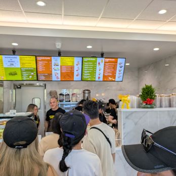 Hui Lau Shan - So many staff yet move so slow - Desserts Near Me - Elk Grove, California Hui Lau Shan - So many staff yet move so slow - Desserts Near Me - Elk Grove, California
