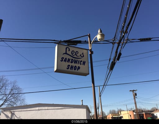 Lee's Sandwich Shop by null